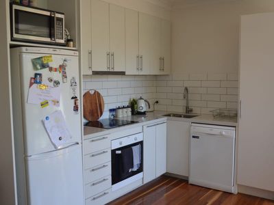 1 / 12 Balmoral Street, Essendon