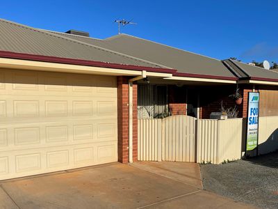 13 Hopetoun Street, South Kalgoorlie