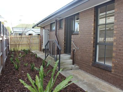 8 Stinton Avenue, Newtown