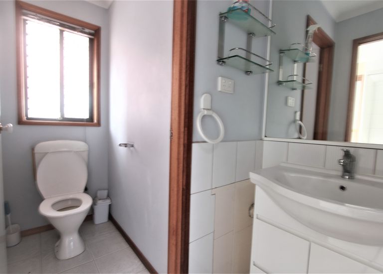 37 Bayview Avenue, Clayton