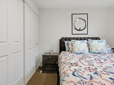 10 Reece Street, George Town