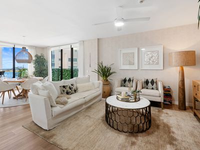 1402 / 41 Labrador Street, Labrador