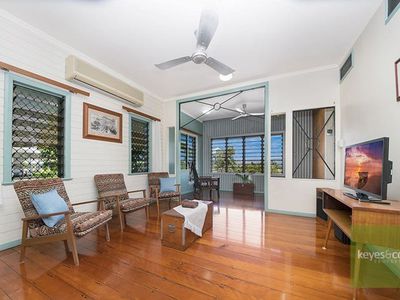 9 McClelland Street, West End