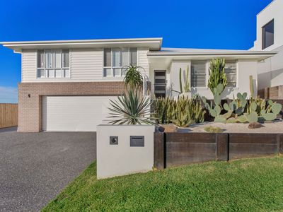 44 Cottesloe Circuit, Red Head