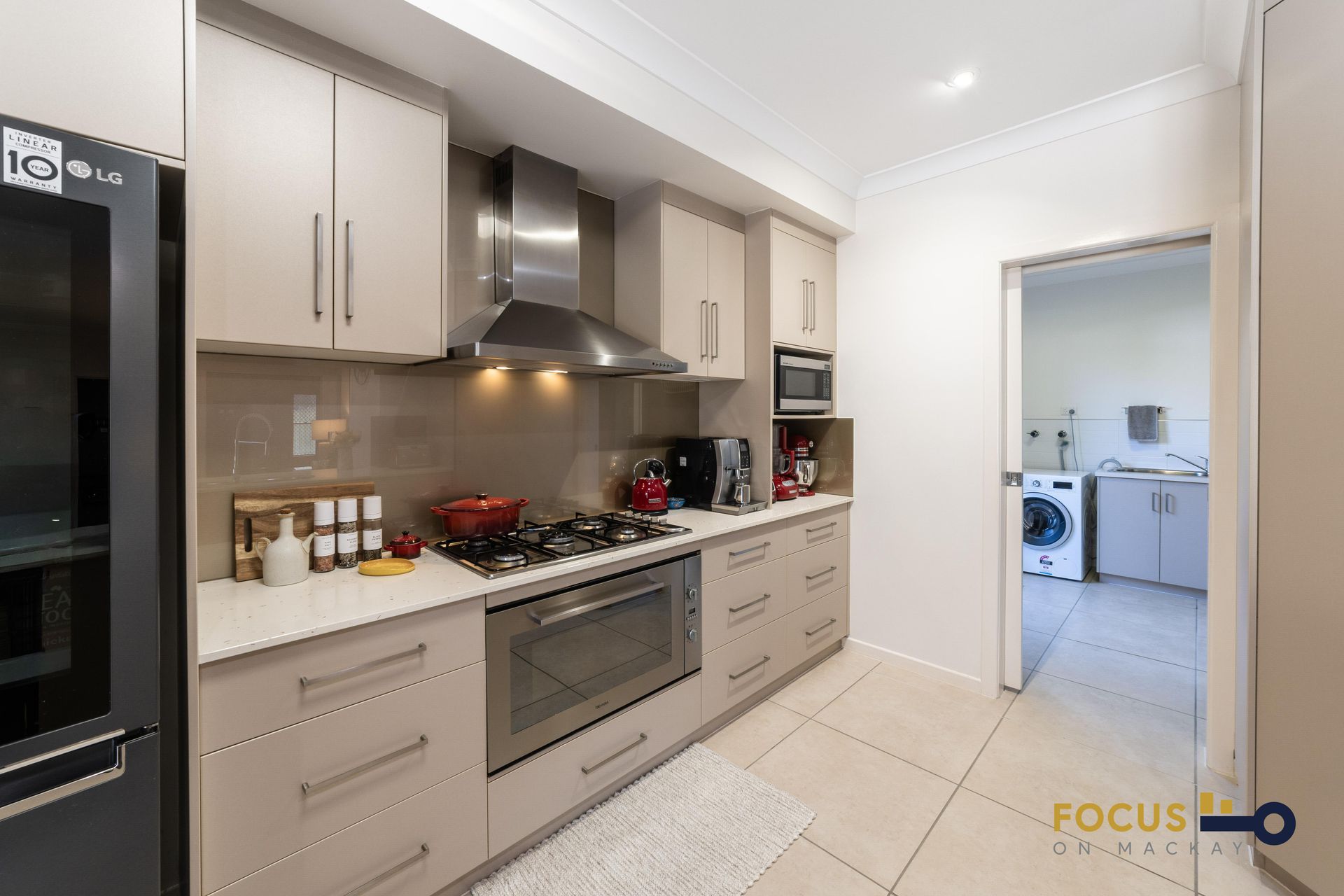 6 Pavillion Court, Glenella