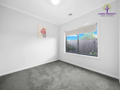 57 Colonial Circuit, Tarneit