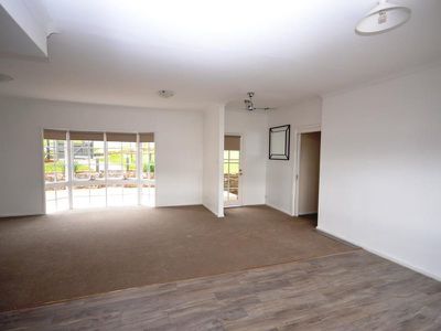 1 Mountain Avenue , Mount Beauty
