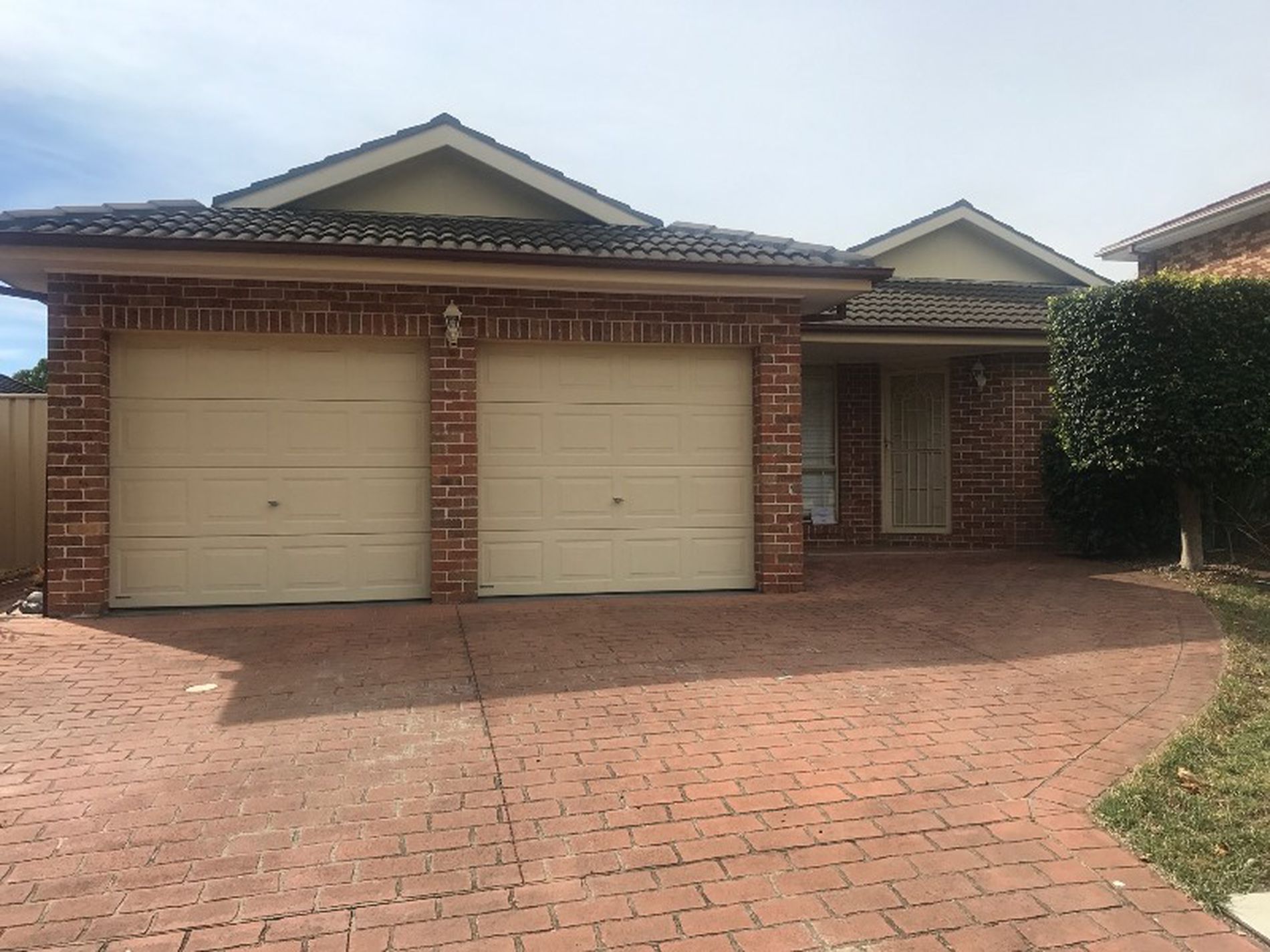 12 Wyattville Drive, West Hoxton