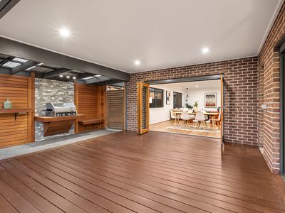 17 Perry Circuit, Cranbourne North