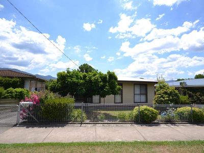 83 Lakeside Avenue , Mount Beauty