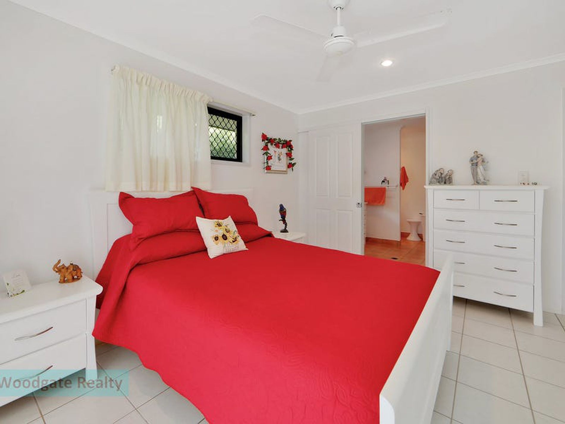 2 Sunset Ave, Woodgate
