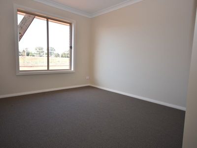 6 Graza Avenue, Dubbo