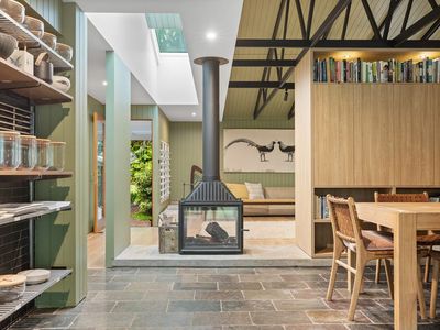 584 The Pocket Road , The Pocket