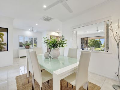 203 Esplanade, Cairns North