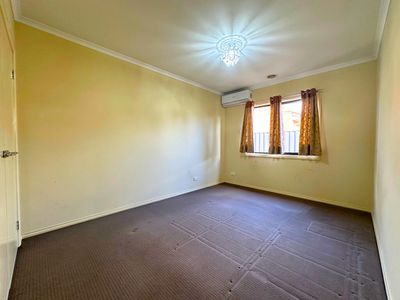10 Kambah Street, Tarneit