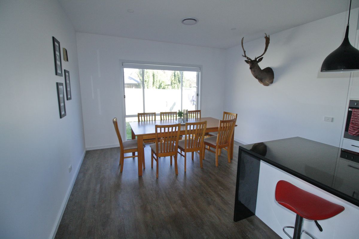 6 Galway Court, Mansfield