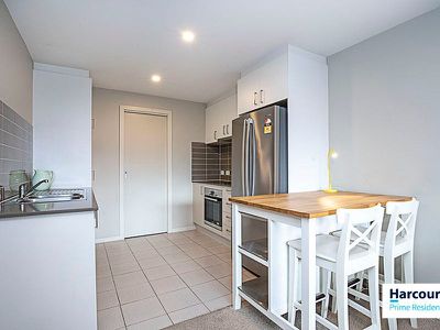 9 / 16-18 Berrigan Crescent, O'connor