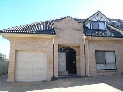 5 / 70-72 Waterloo Road, Greenacre