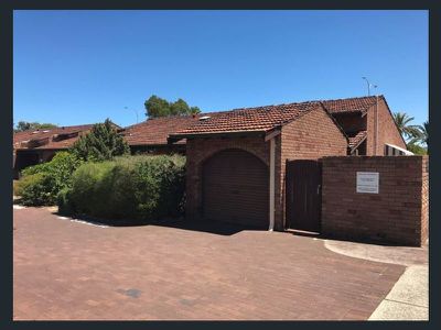 12 / 141 Riseley Street, Booragoon