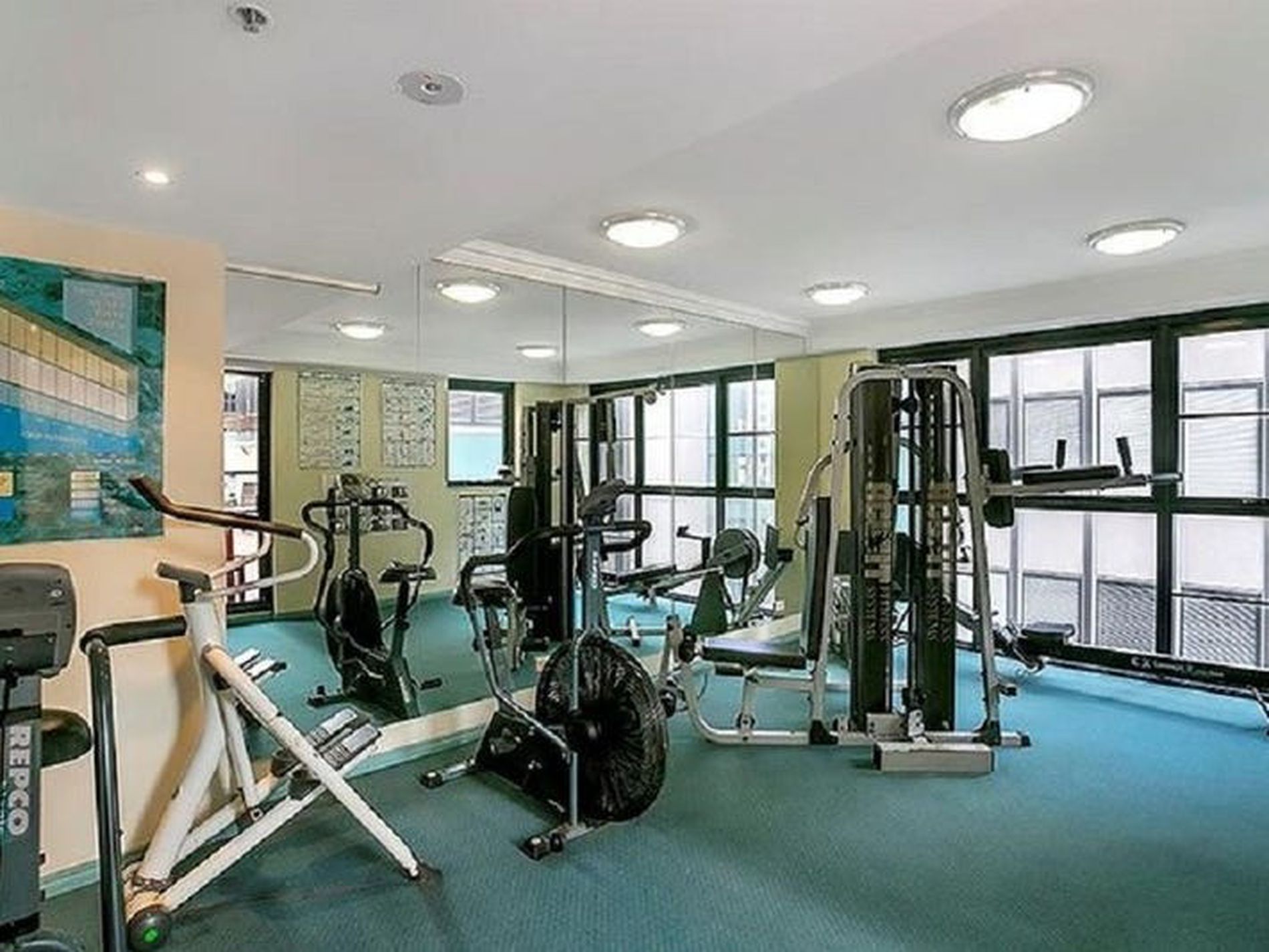 2202 / 1 Hosking Place, Sydney