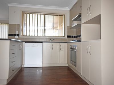 16 Dunheved Circle, Dubbo