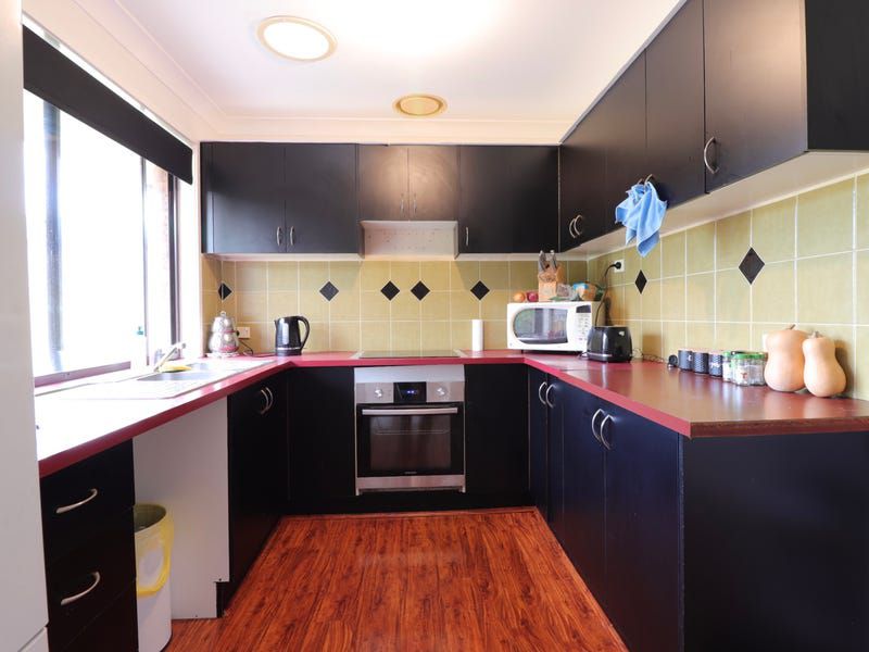 11 Grebe Place, Hinchinbrook