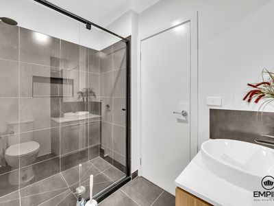 6 Nocturne Avenue, Clyde