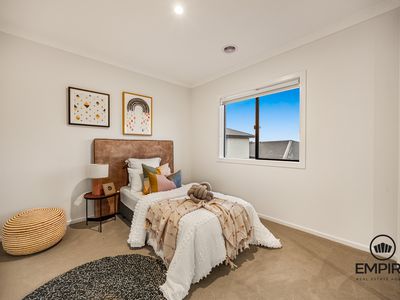 168 Villa Doria Drive, Clyde North