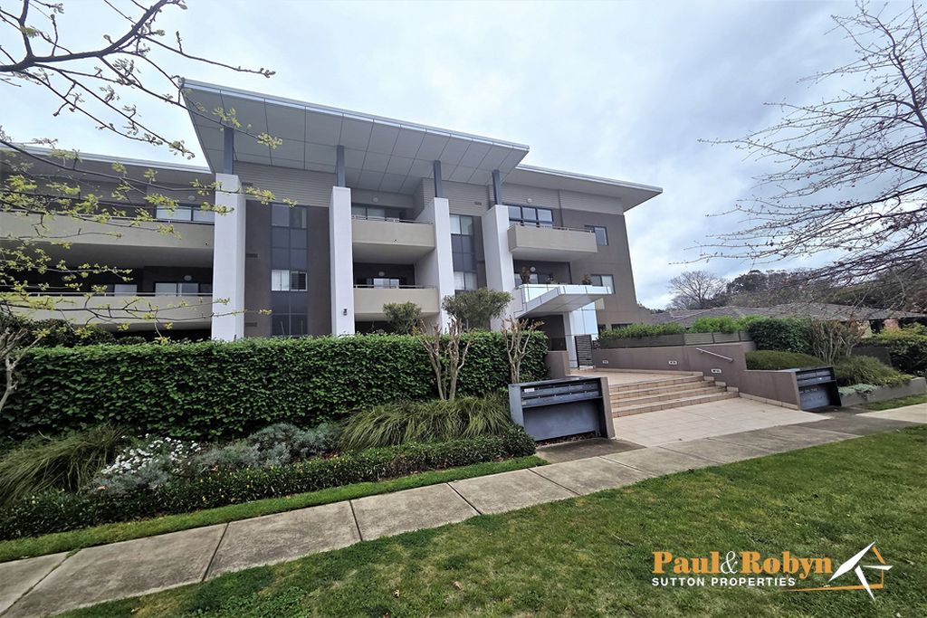 32 / 29 State Circle, Deakin