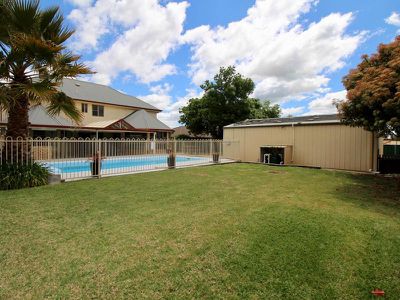 15 Locke Street, Raglan