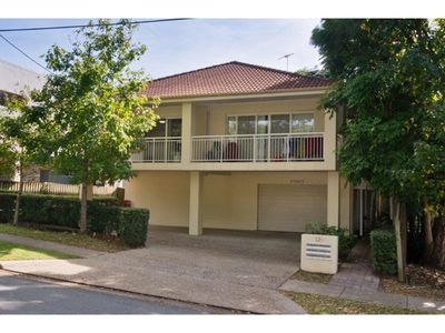 3 / 120 Carmody Road, St Lucia