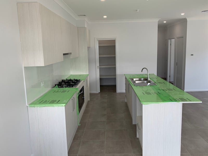 12A Silverton Street, Gregory Hills