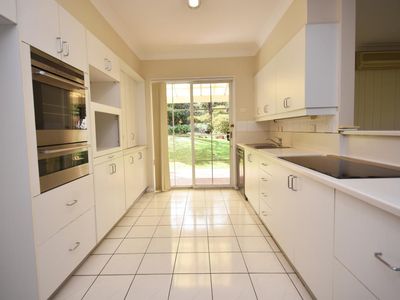 12 Rhyana Court, Dubbo