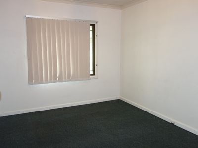 11 St Albans Rd, Nollamara