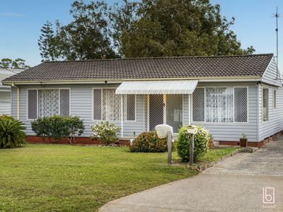 8 Canton Parade, Noraville