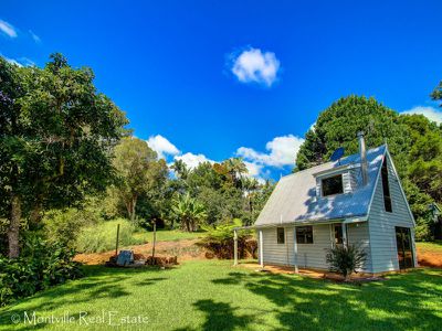 93 Western Avenue, Montville