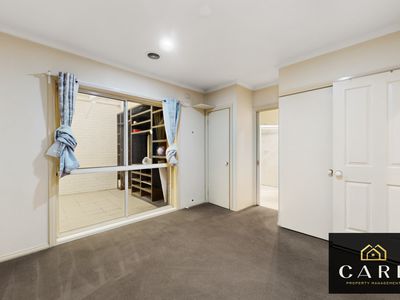 5 Margie Square, Narre Warren South