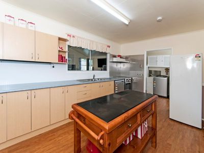 4 Prunda Parade, Raceview