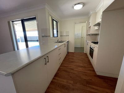 27 Arthur Summons Street, Dubbo