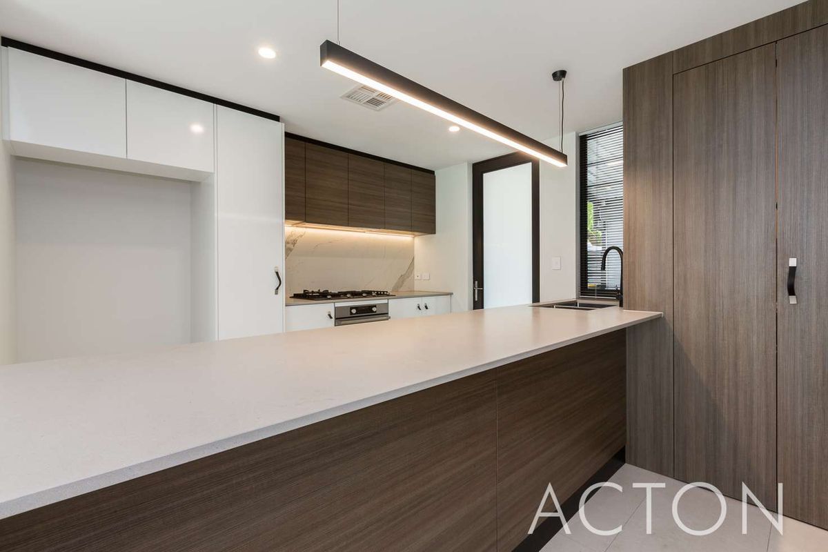 3 / 226 Hampden Road, Crawley