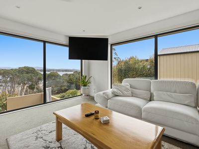 10 Reece Street, George Town