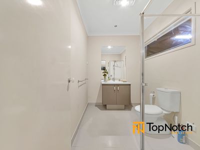 18 Sanctum Circuit, Doreen