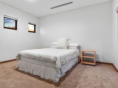 36 Mere View Way, Subiaco