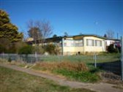 2 Rowlands Street, Blayney