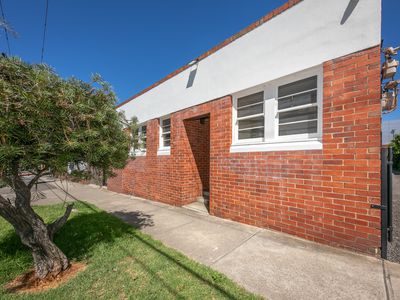 2 / 50 Fletcher Street, Essendon