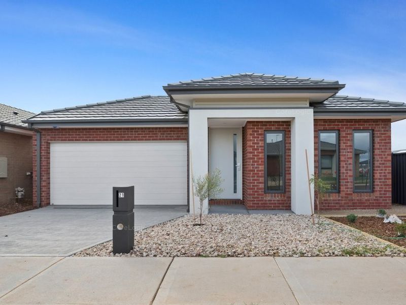 21 Snowy Road, Weir Views