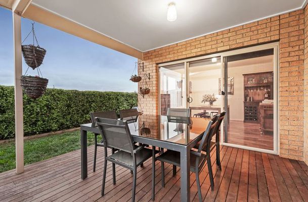 13 Scarlet Drive, Greenvale