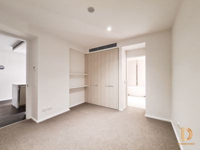 G04 / 20 Queens Road, Melbourne