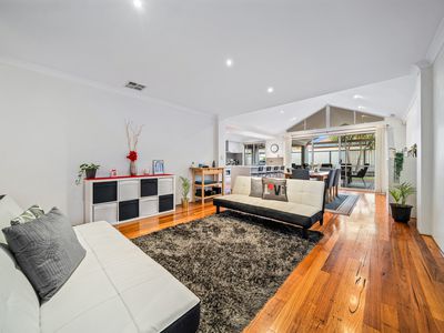 6 Wisely Court, Aubin Grove