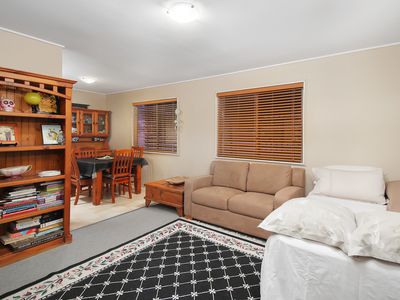 33 Jarrah Crescent, Logan Central